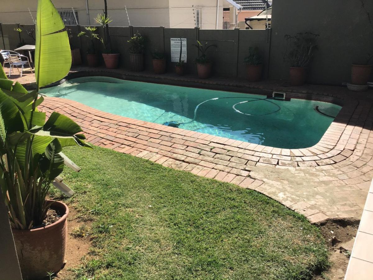 Marathon Lodge Johannesburg Bagian luar foto